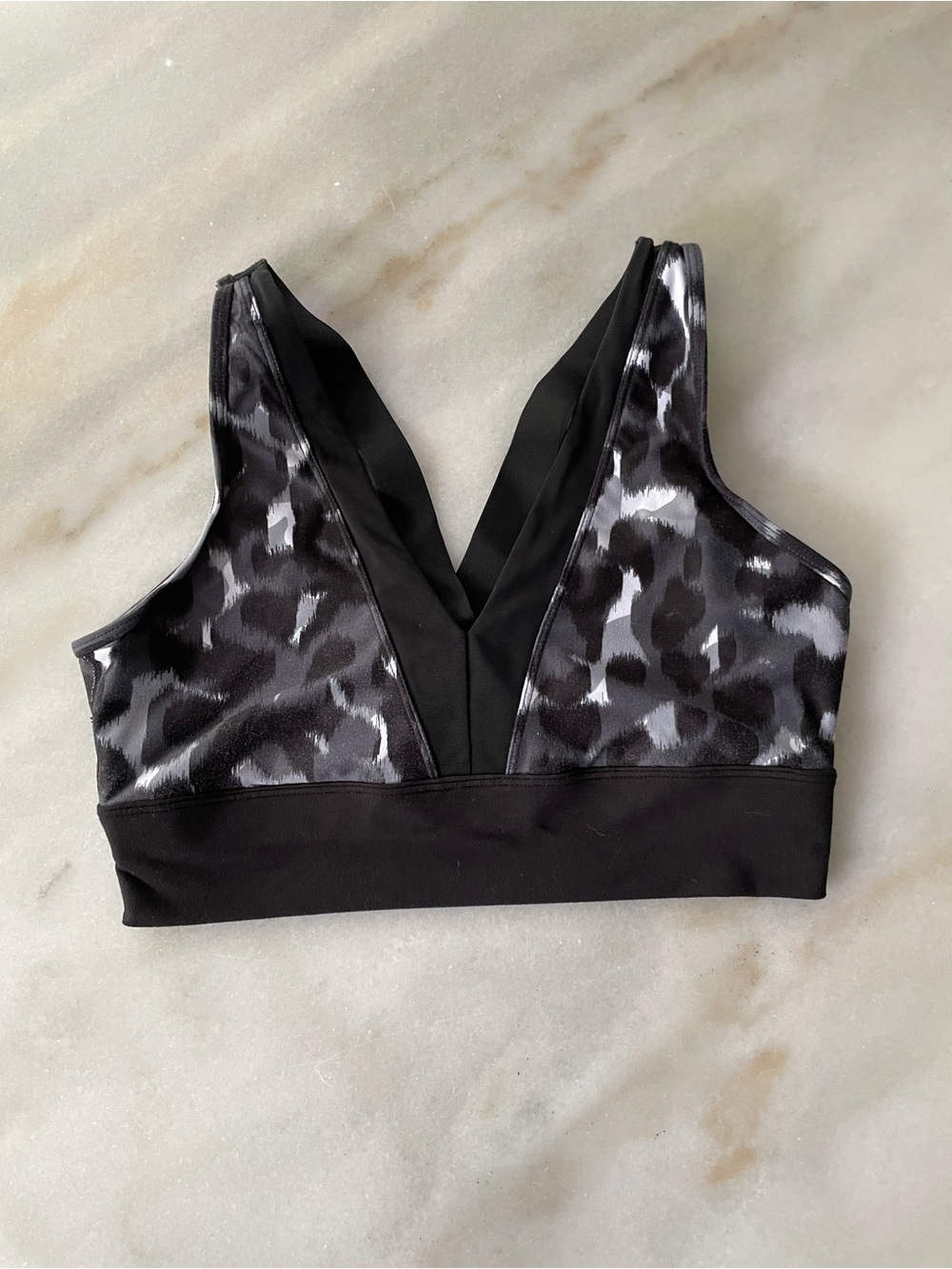 Betsey Johnson V-Neck Black & Gray Leopard Print Sports Bralette size M
